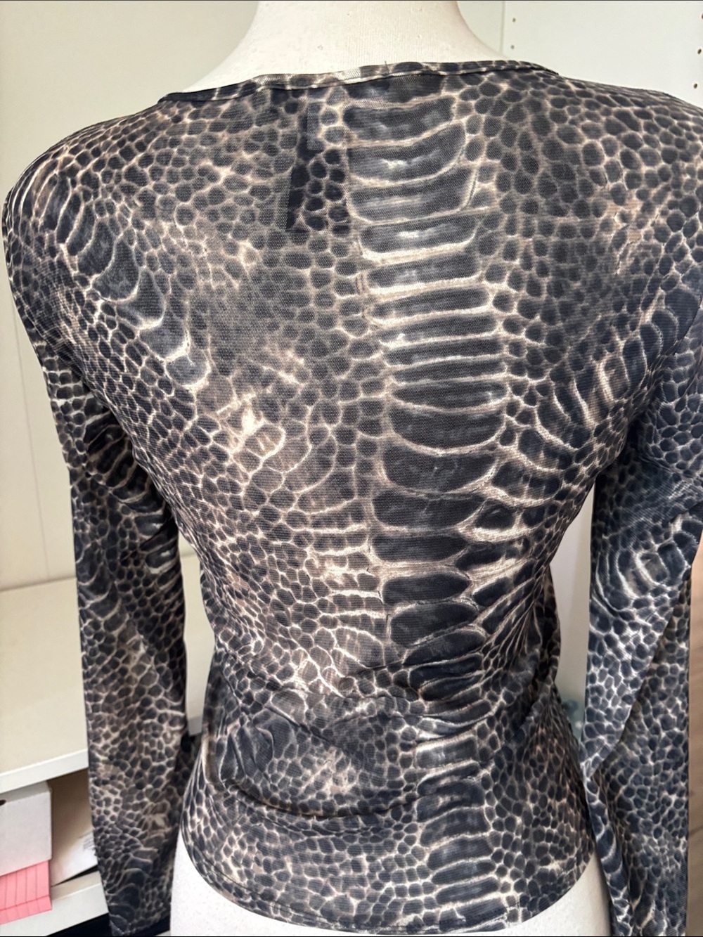 Women's Long Sleeve Snake-Print Top - Black & Cream - Picture 3 of 6